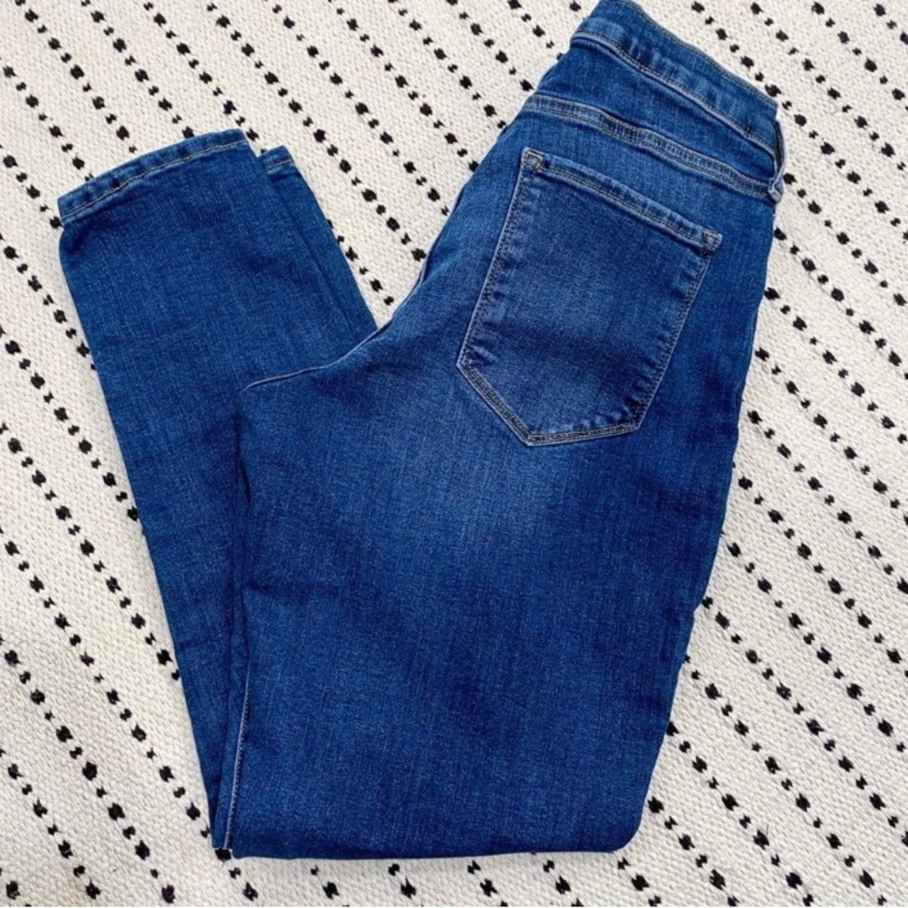 Banana Republic curvy mid rise skinny